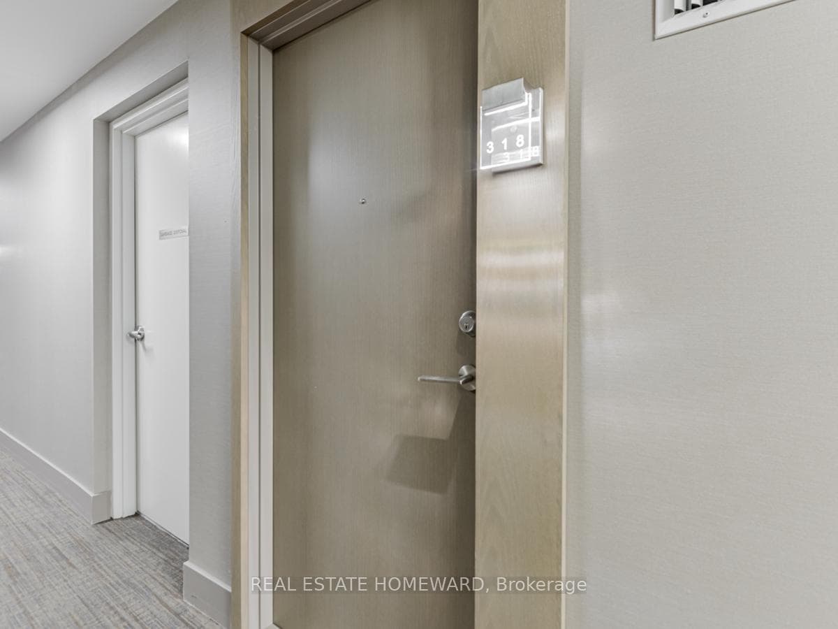 160 Vanderhoof Avenue Unit 318 photo 20