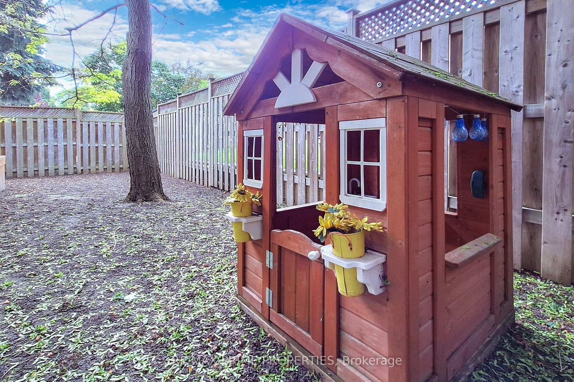 38 Larkin Avenue photo 40