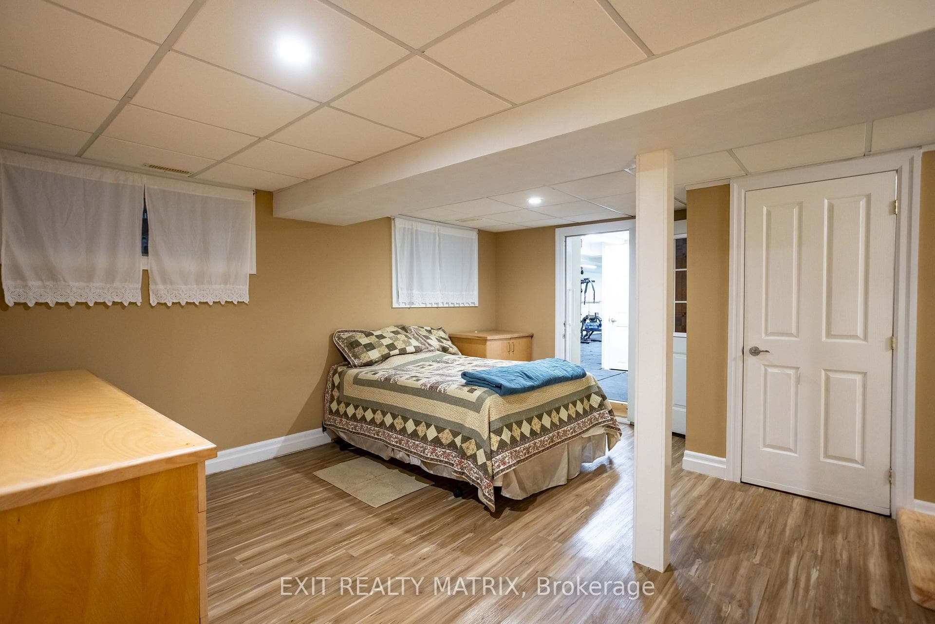 2392 8th Line Road photo 26