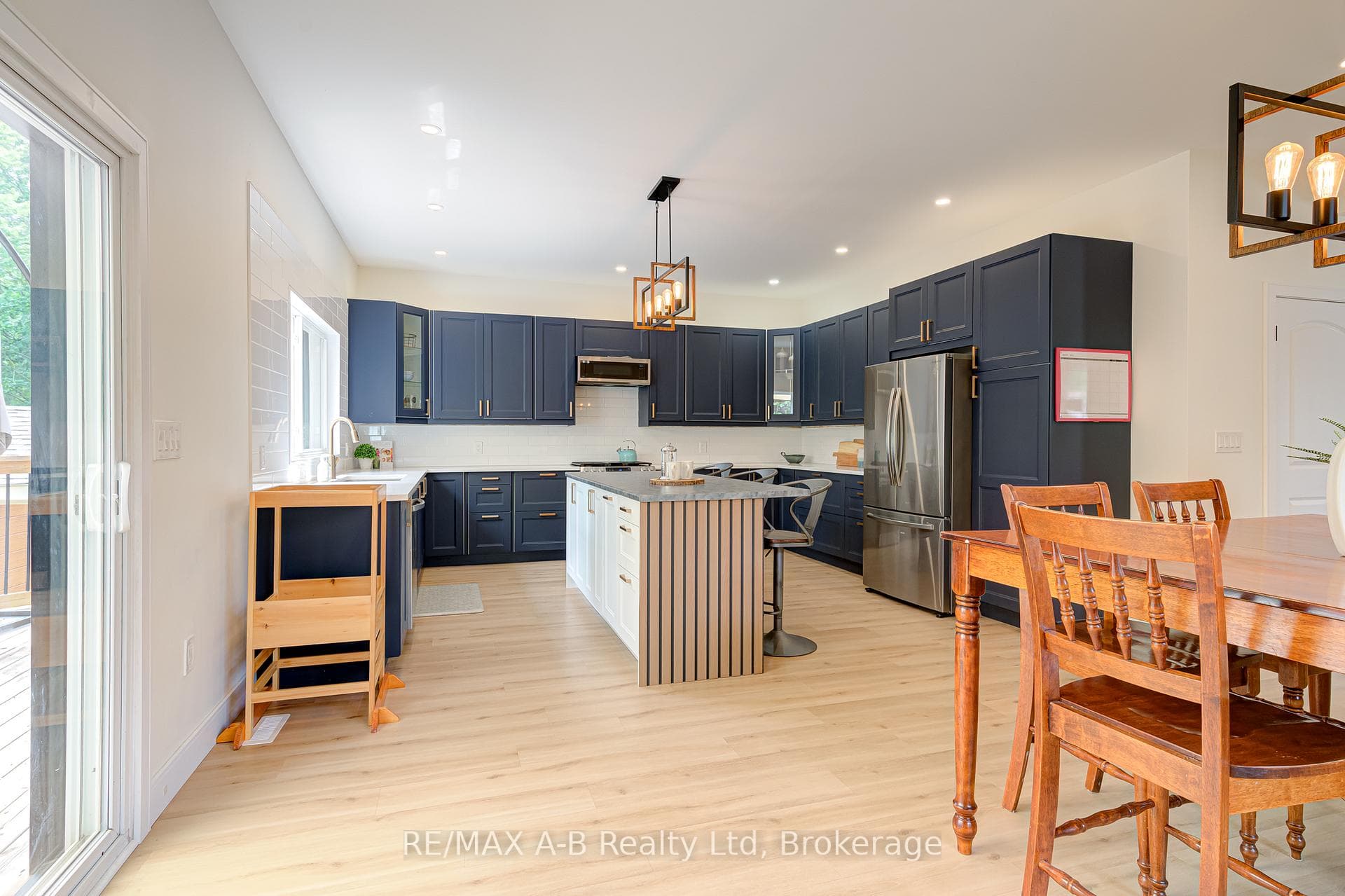 261 Albert Street photo 17