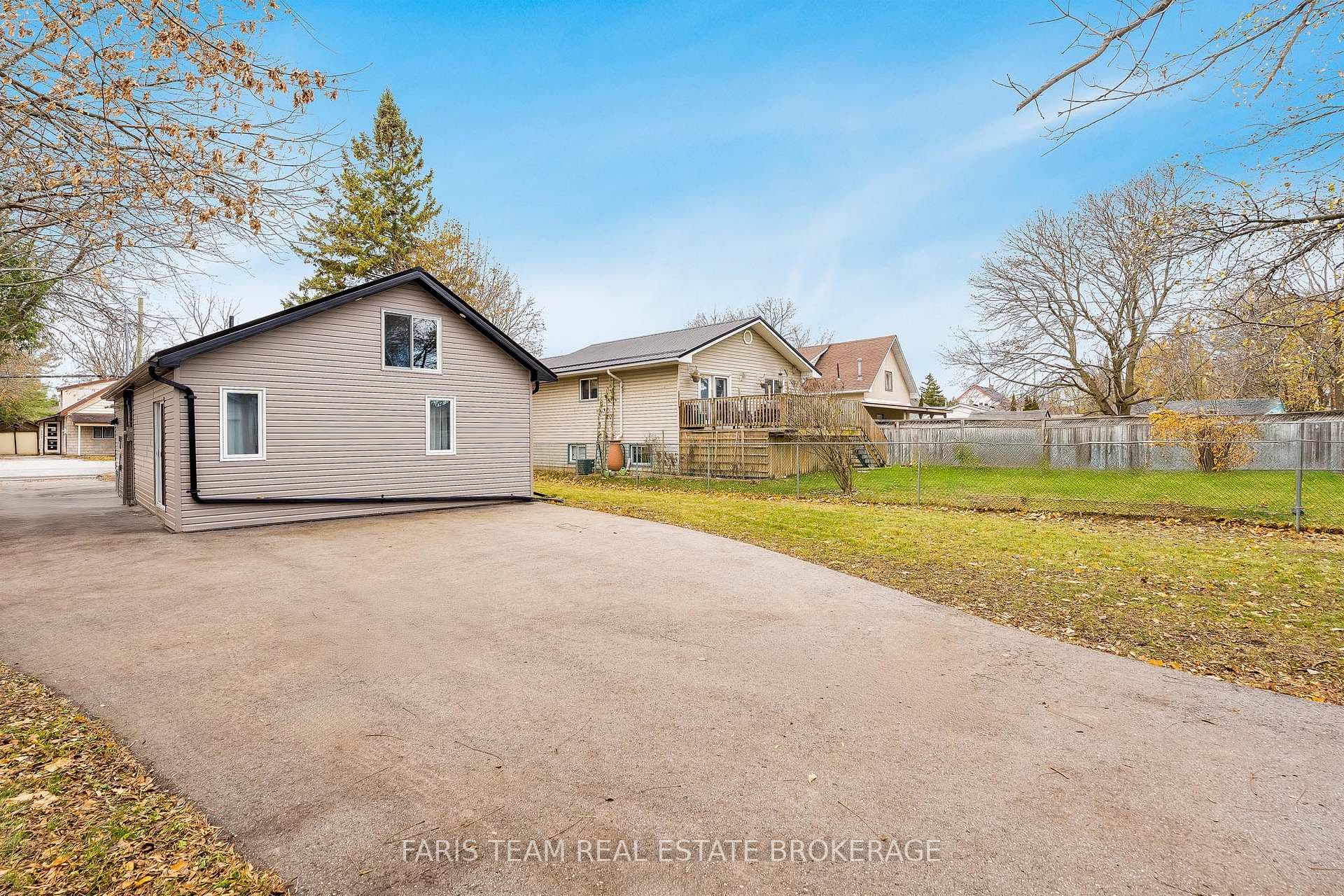 390 Gill Street photo 22