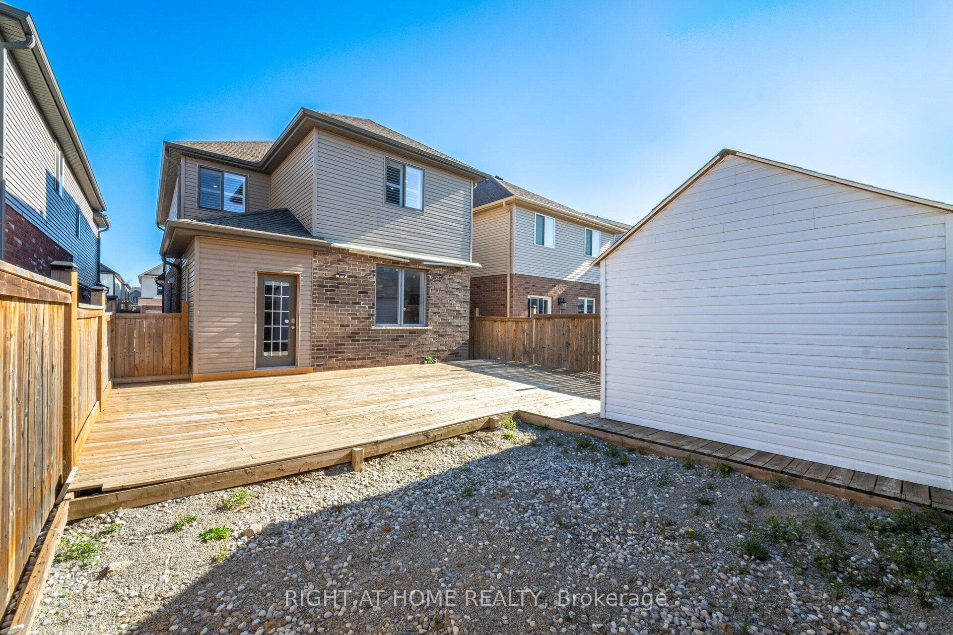 129 Green Gate Boulevard photo 39