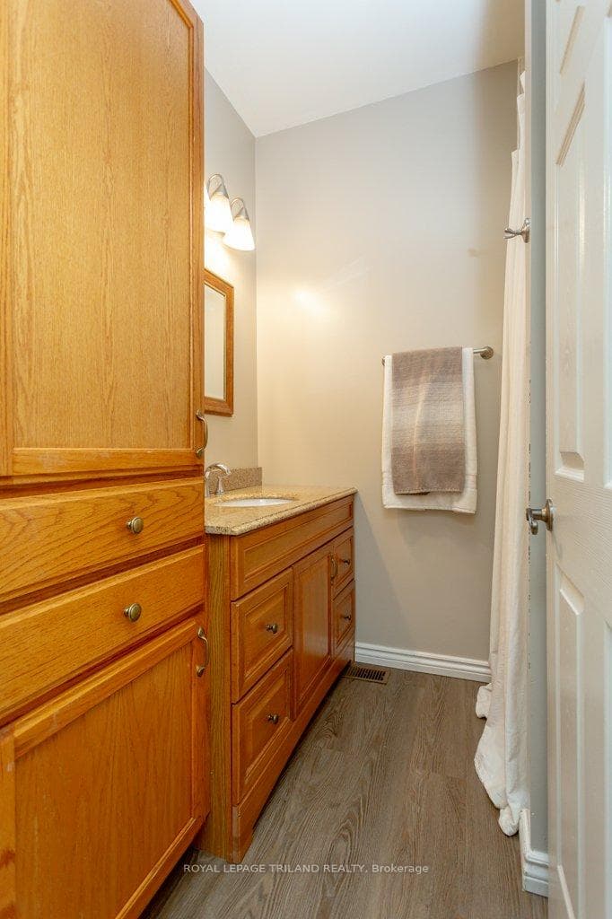 1244 Talbot Street photo 12