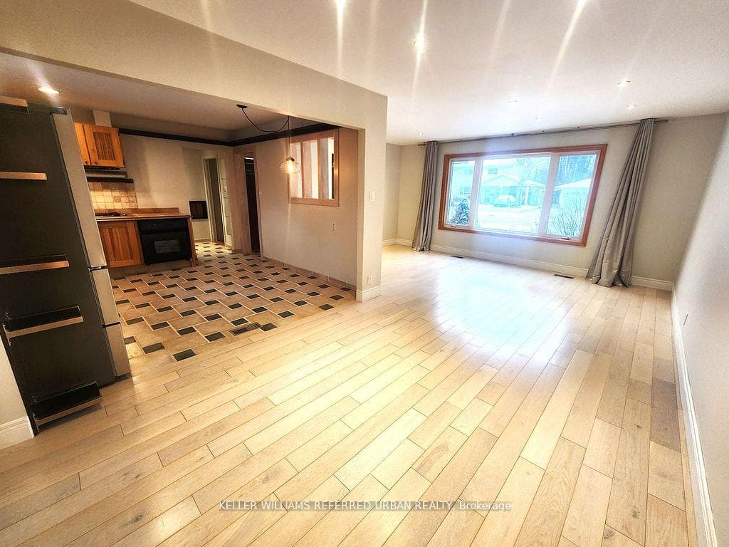 29 Marowyne Drive photo 2