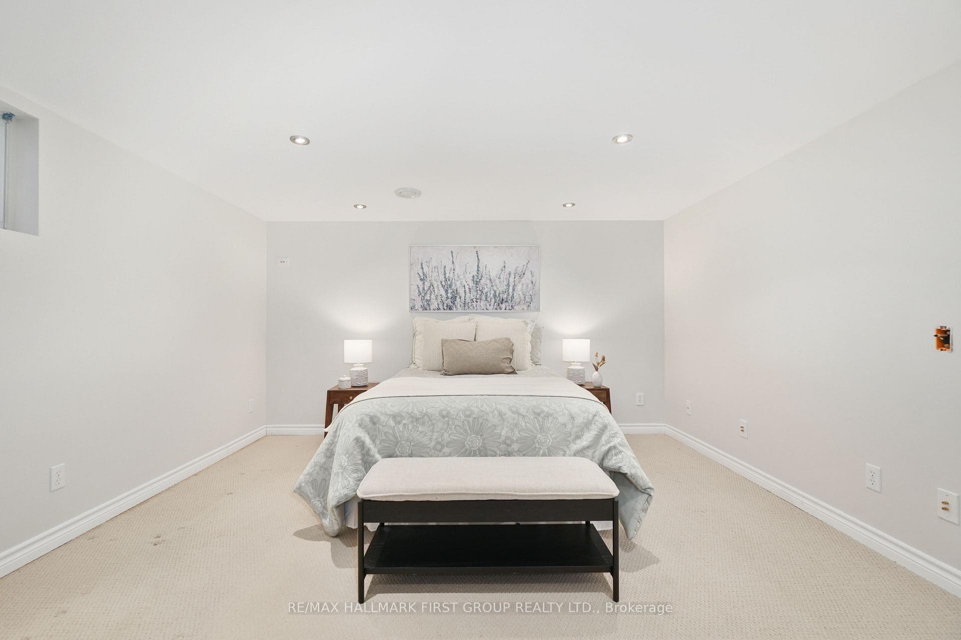 18 Moore Drive photo 37