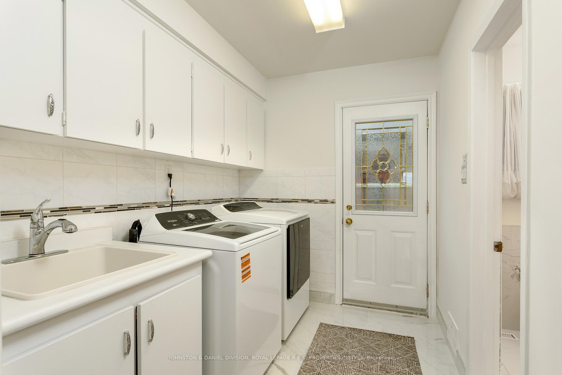 17 Longfield Road photo 28
