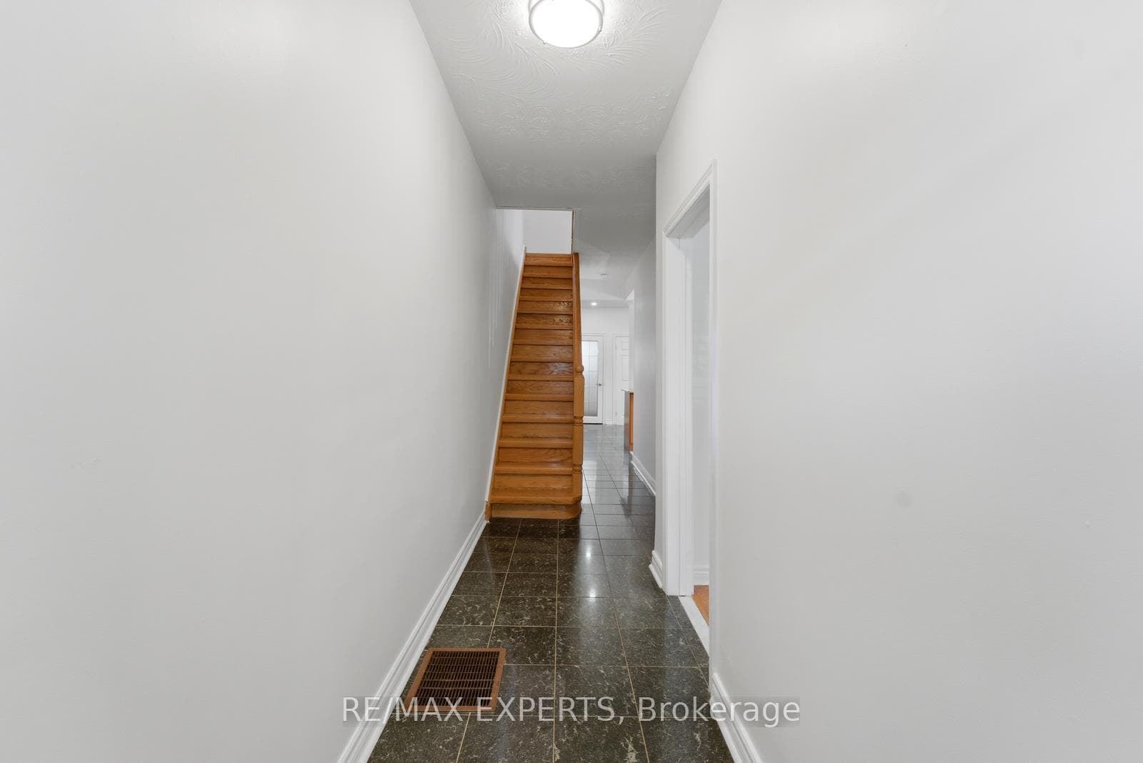148 Ascot Avenue photo 7