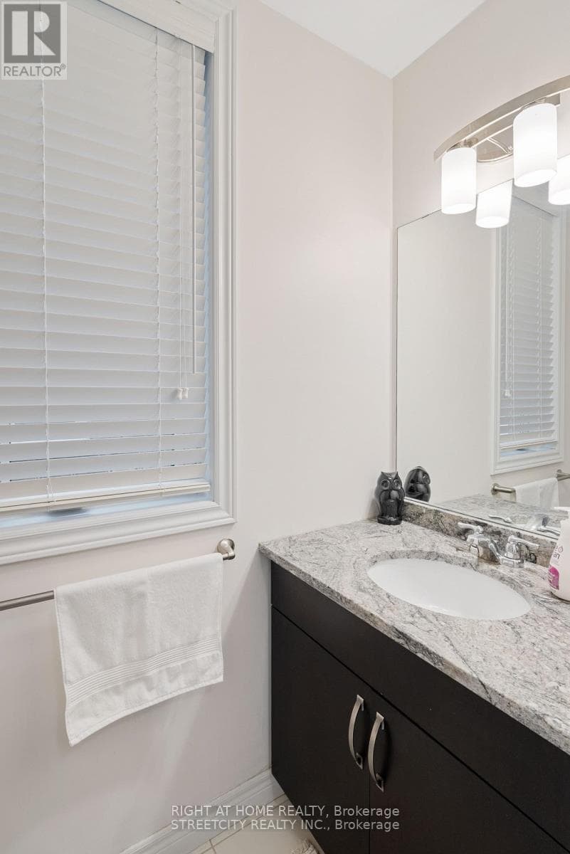 402 TANSBURY Street photo 18