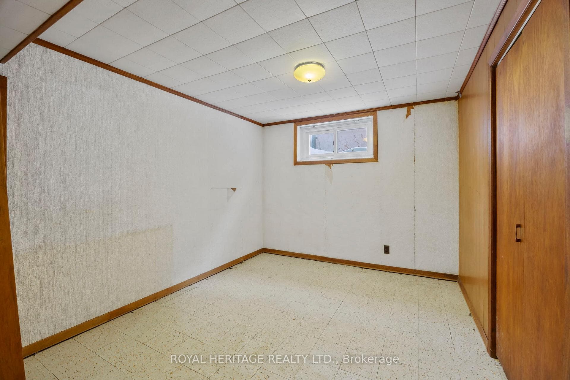 47 Shropshire Drive photo 24