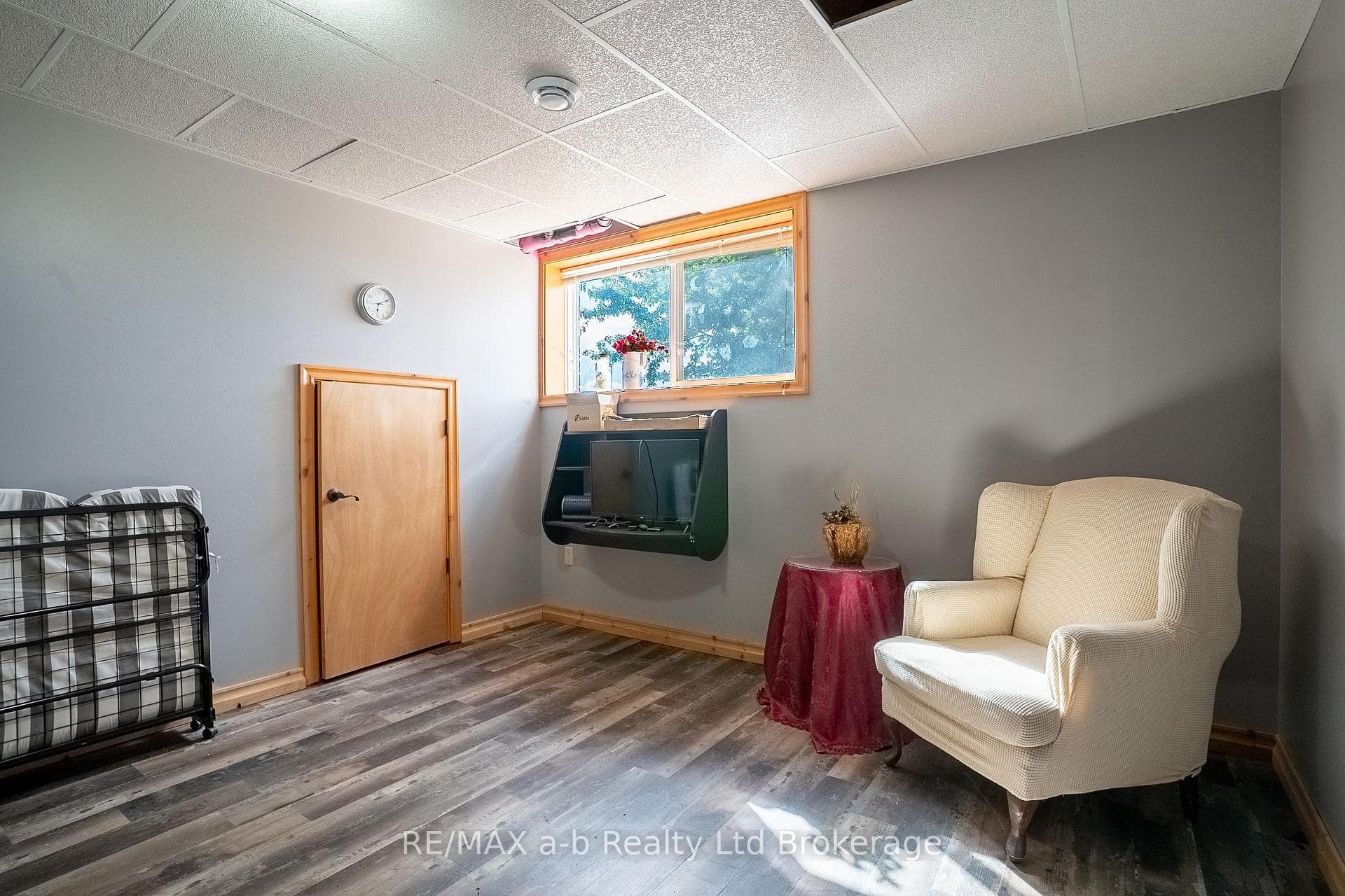 324500 Mount Elgin Road photo 27