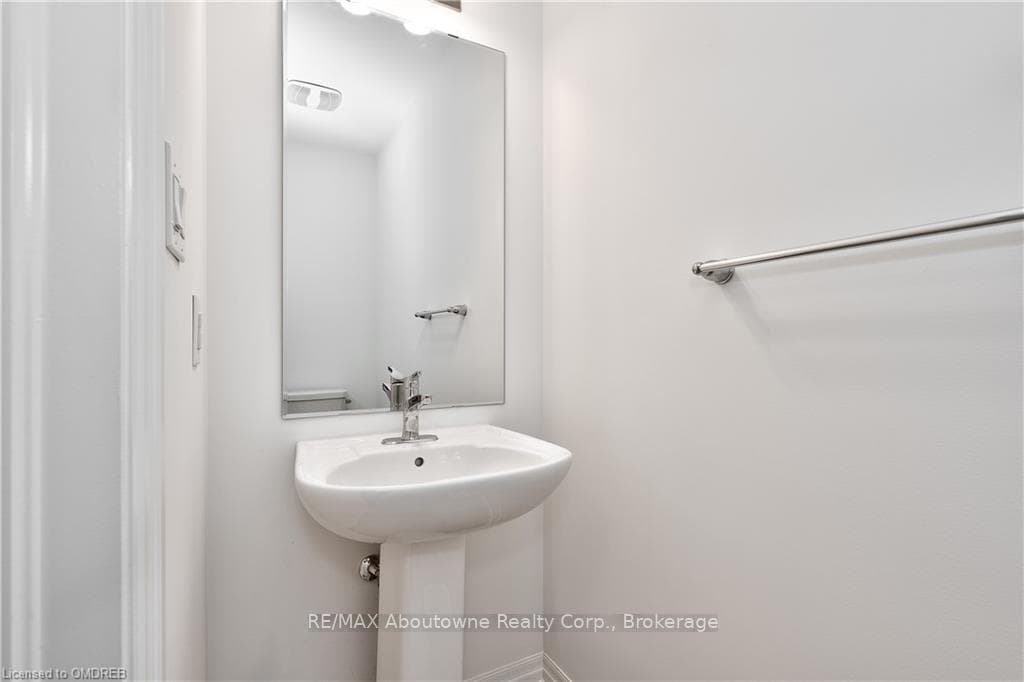 1249 MANITOU Way photo 15