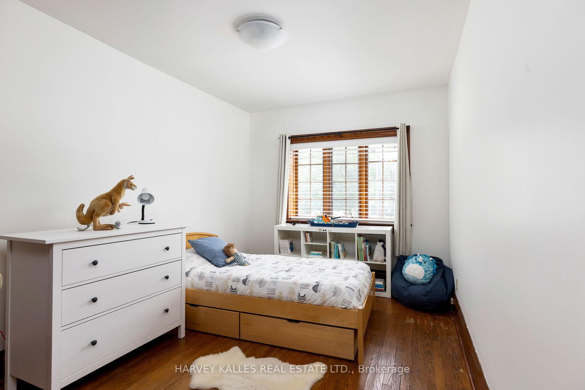 388 Runnymede Road photo 28