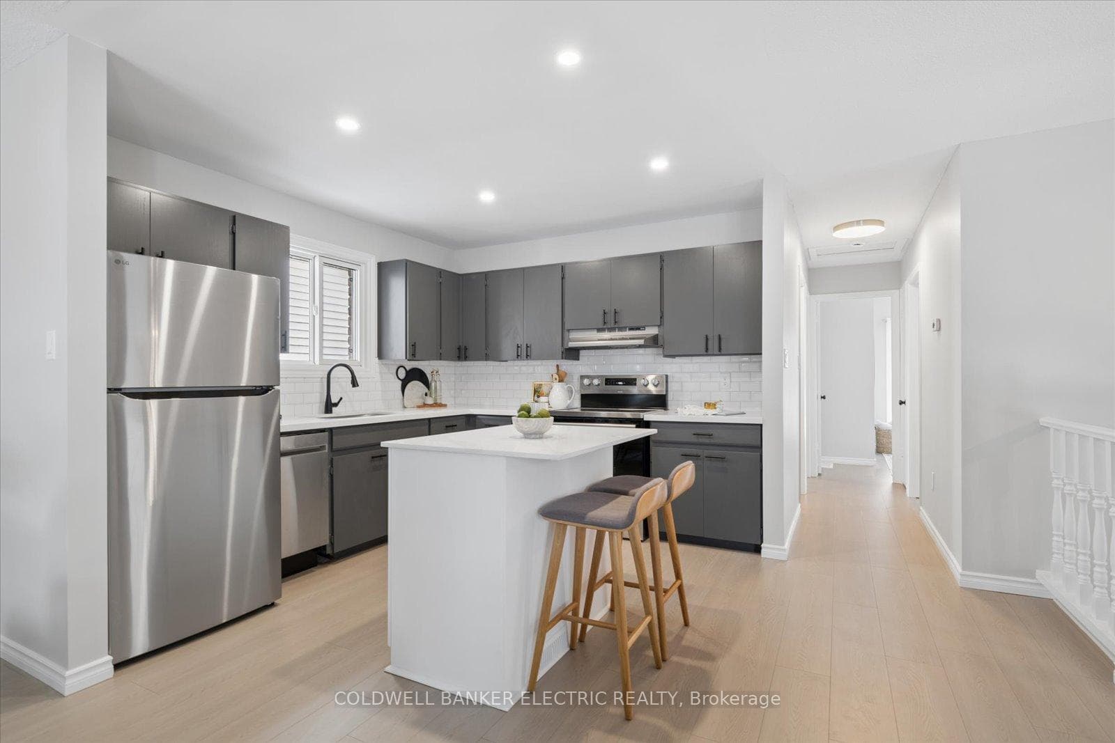 830 Orpington Road photo 14