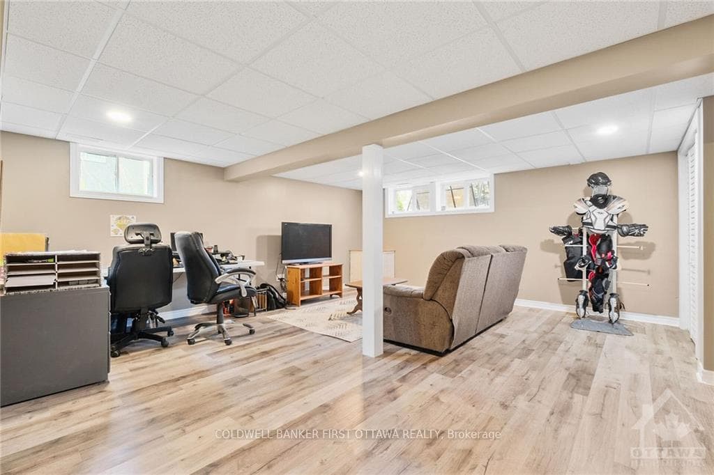 1419 MAXIME Street photo 22