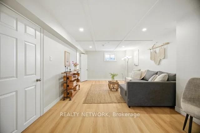 622 Upper Sherman Avenue photo 29