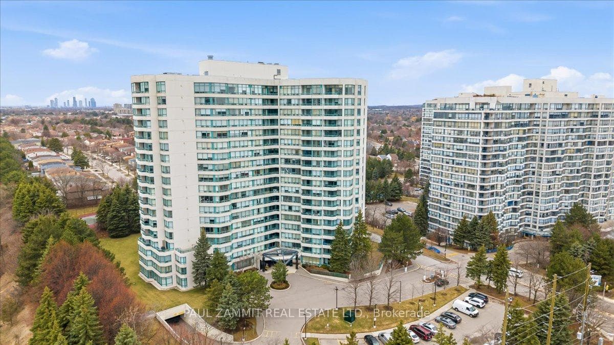 7250 Yonge Street Unit 911 photo 2