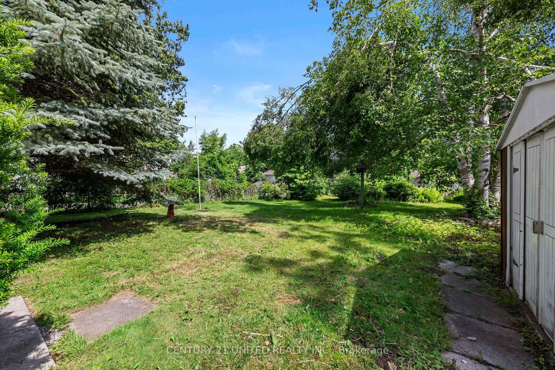 185 Dumble Avenue photo 31