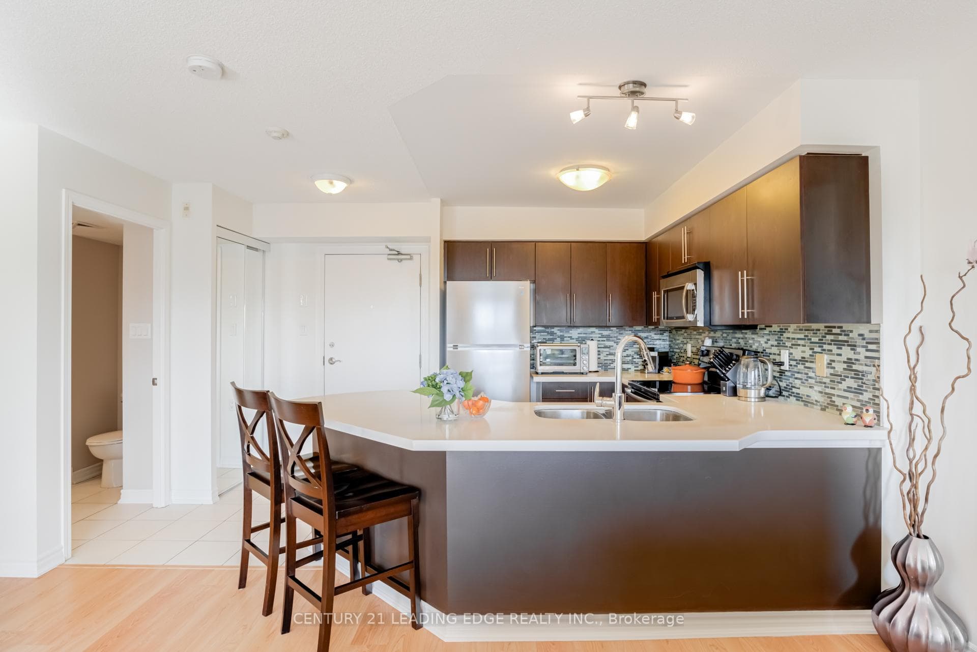 872 Sheppard Avenue Unit 509 photo 2