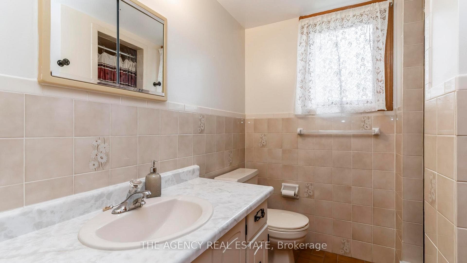 272 Wilkins Street photo 14
