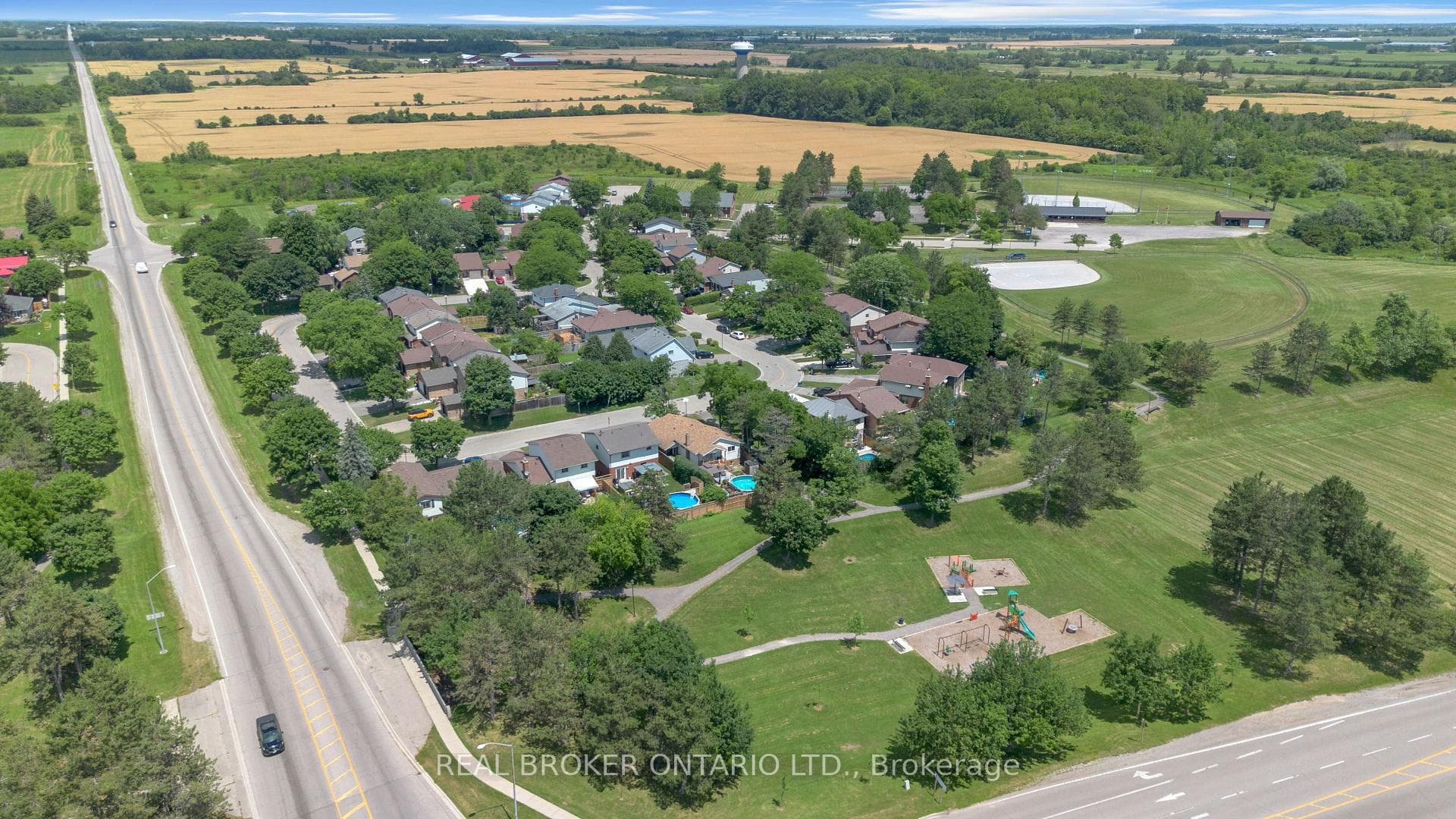 34 Elmvale Court photo 44