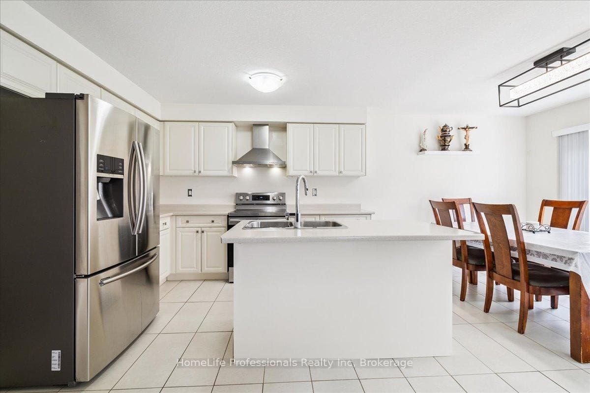 107 Pagebrook Crescent photo 13