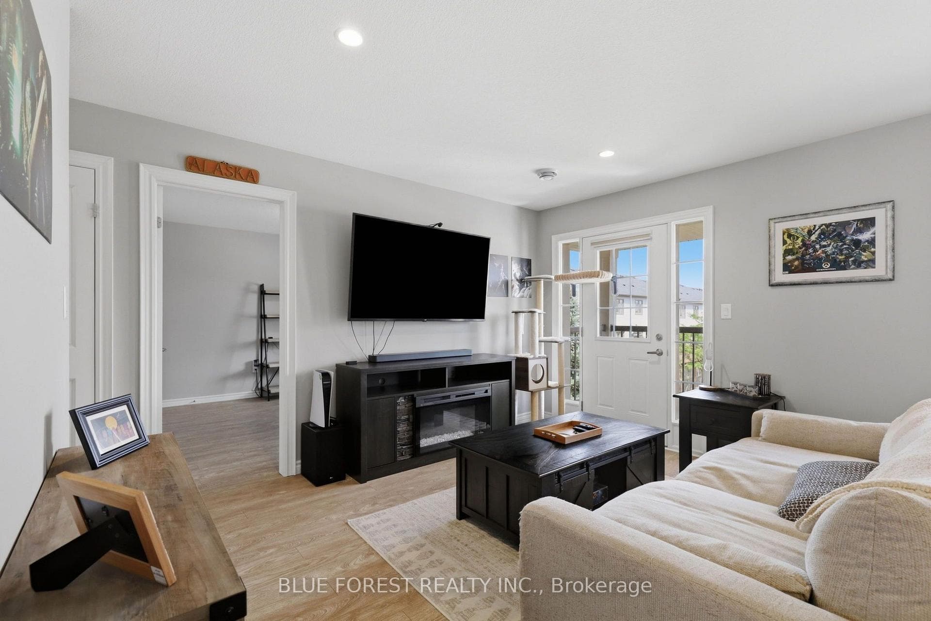 3320 Meadowgate Boulevard Unit 124 photo 5
