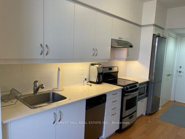 320 Richmond Street Unit 619 photo 9