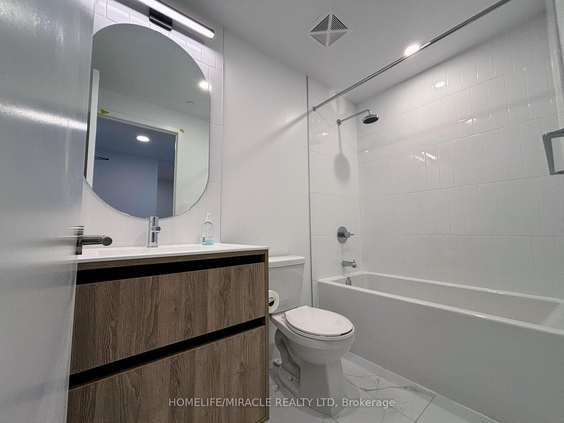 7950 Bathurst Street Unit B 2106 photo 10