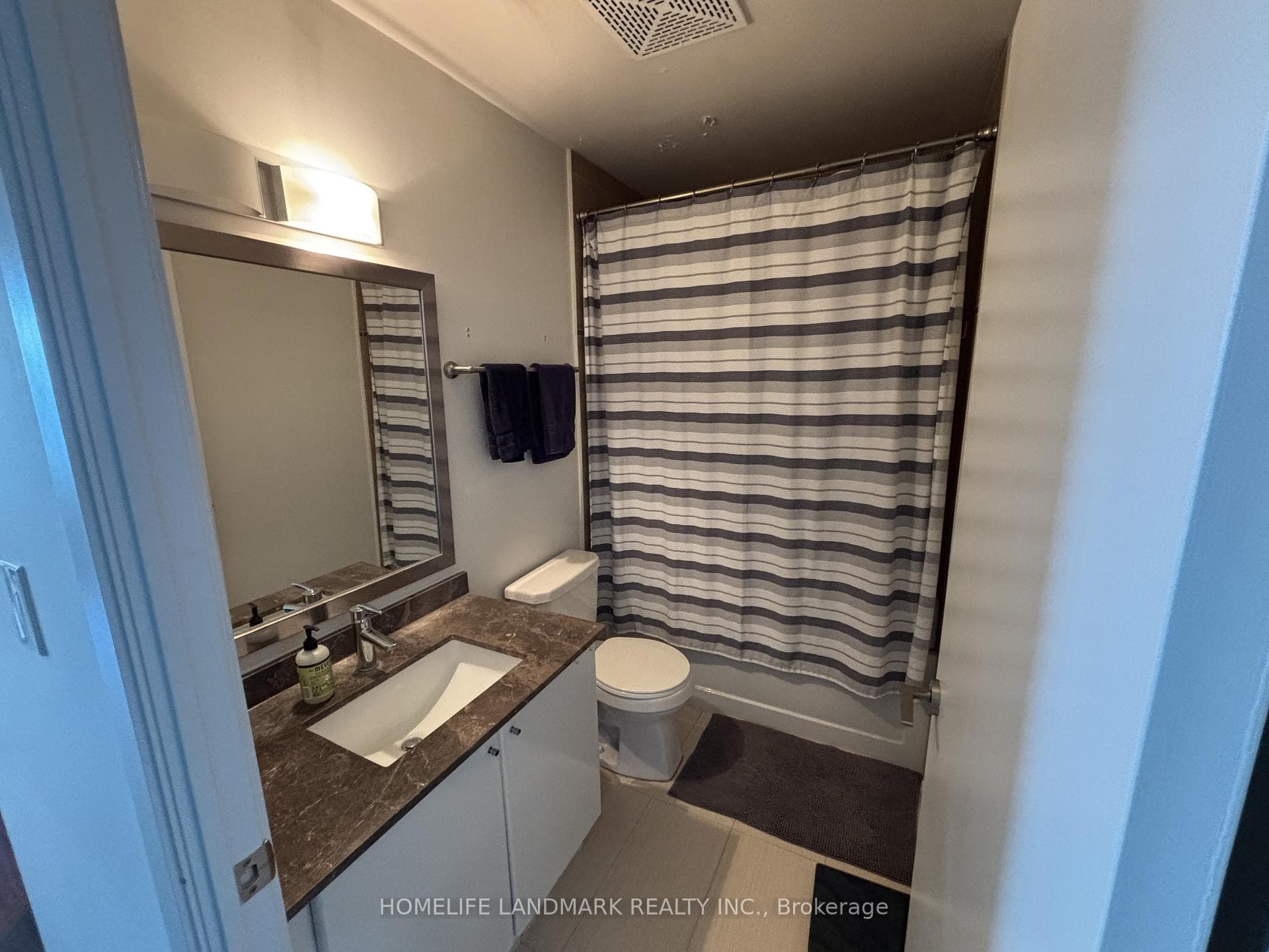 33 Bay Street Unit 3810 photo 9