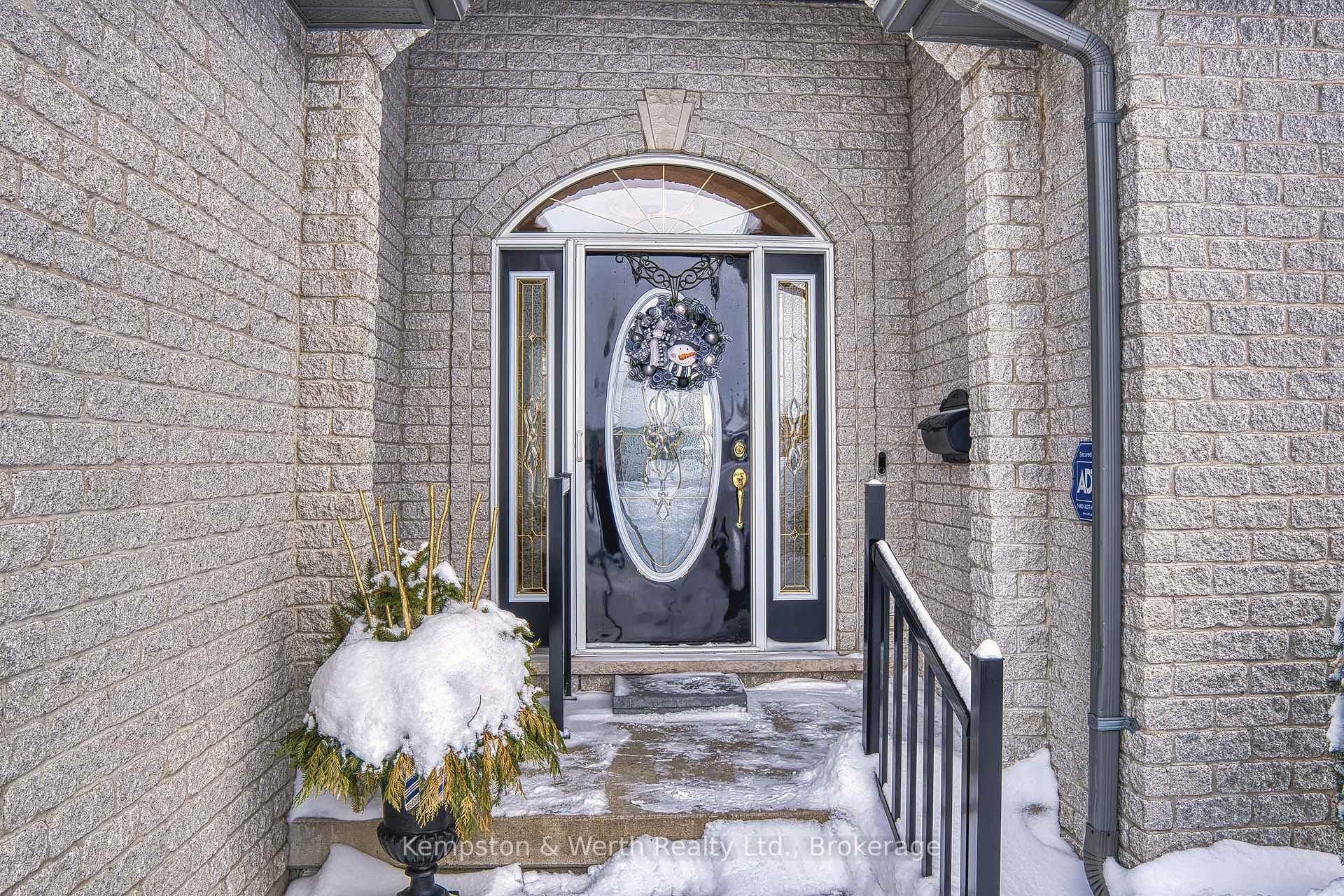 205 Donegan Street photo 8