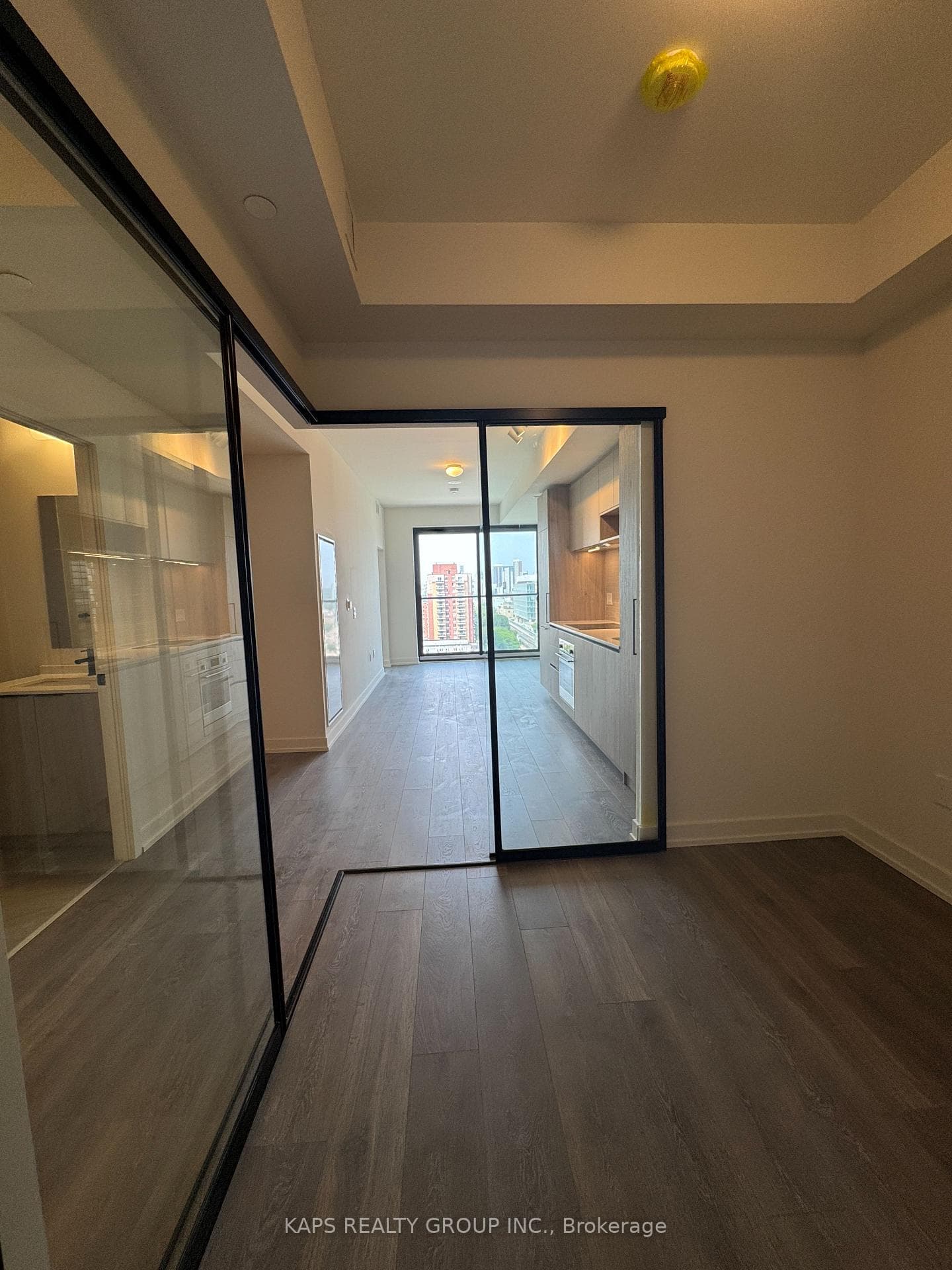 181 Sterling Road photo 8