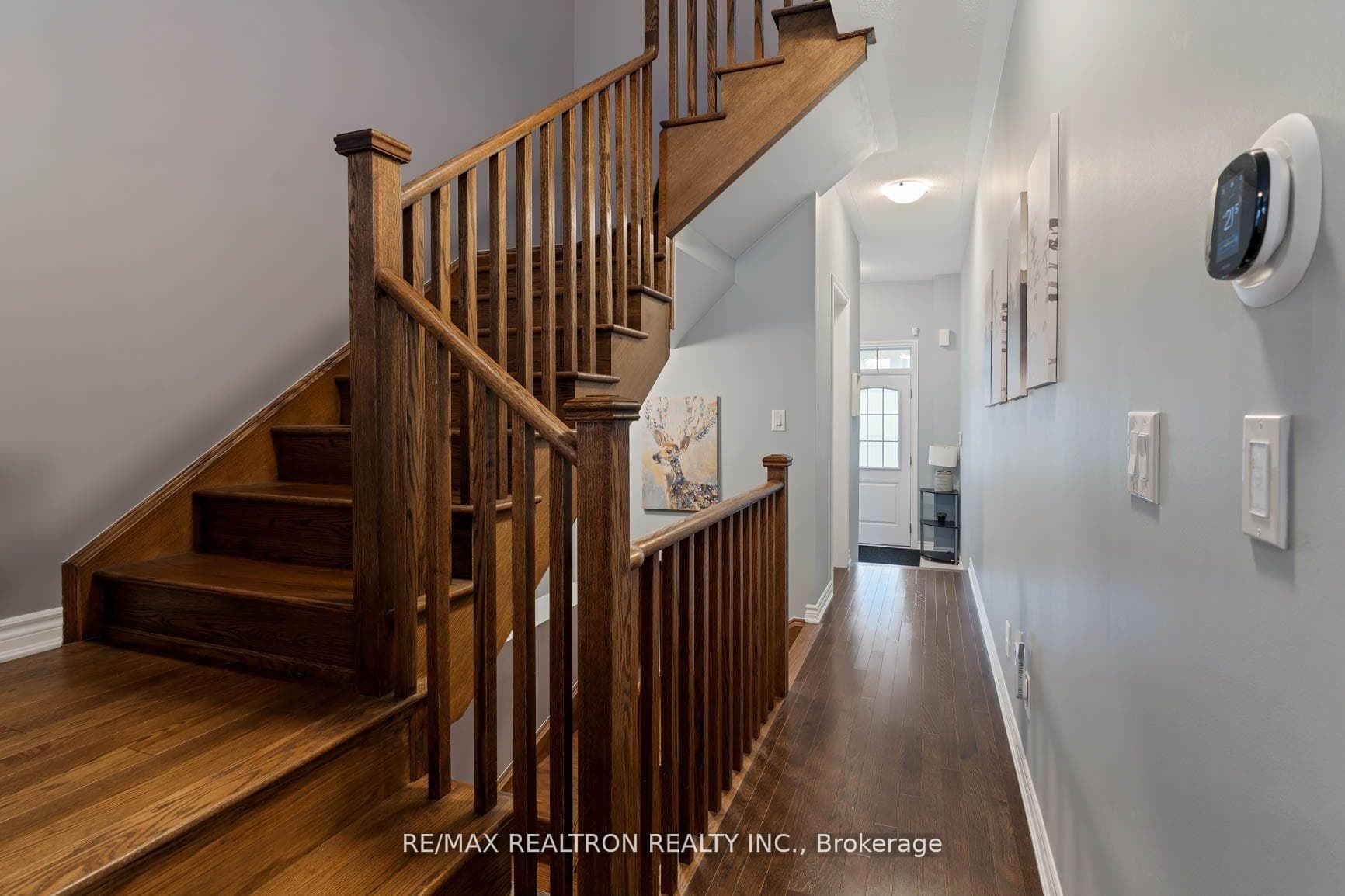 19 Sutcliffe Drive photo 3