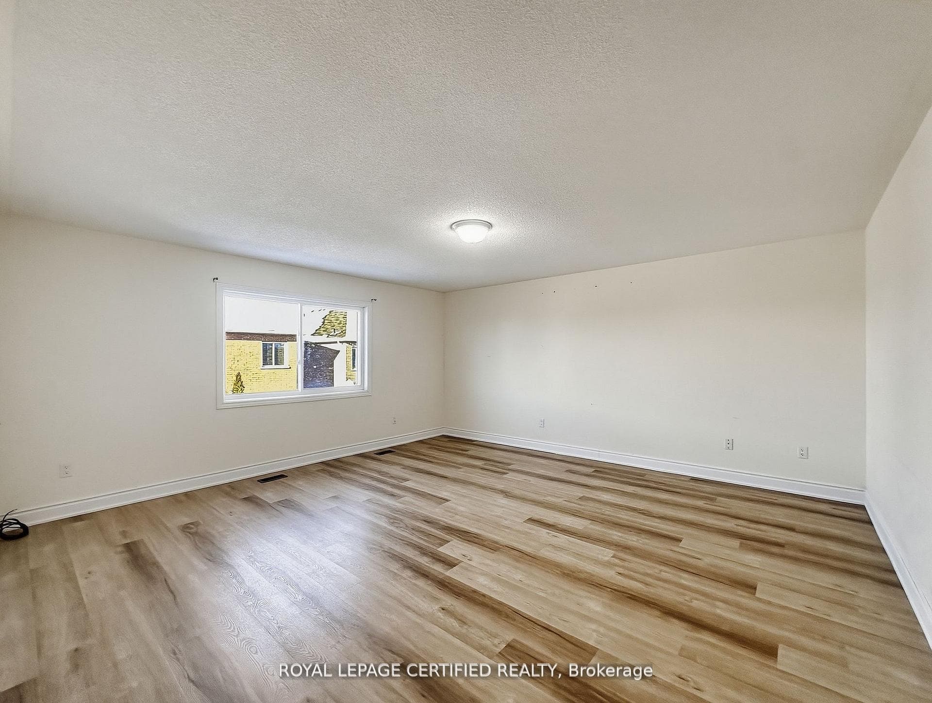 45 Alice Springs Crescent photo 12