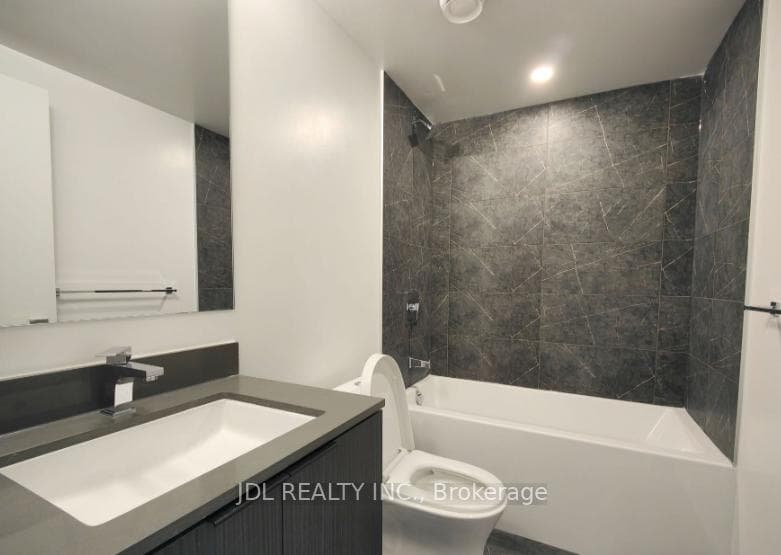 82 Dalhousie Street Unit 3009 photo 6