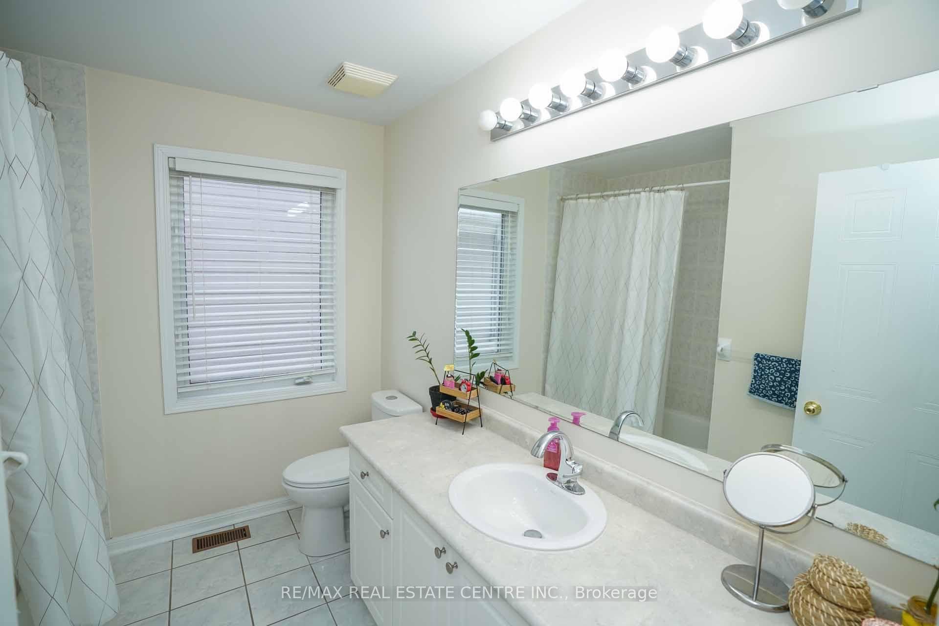 92 Zieman Crescent photo 21