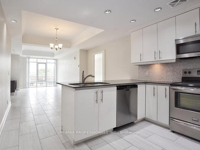205 Lakeshore Road Unit 210 photo 7