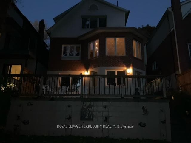 14 Humbercrest Boulevard photo 33