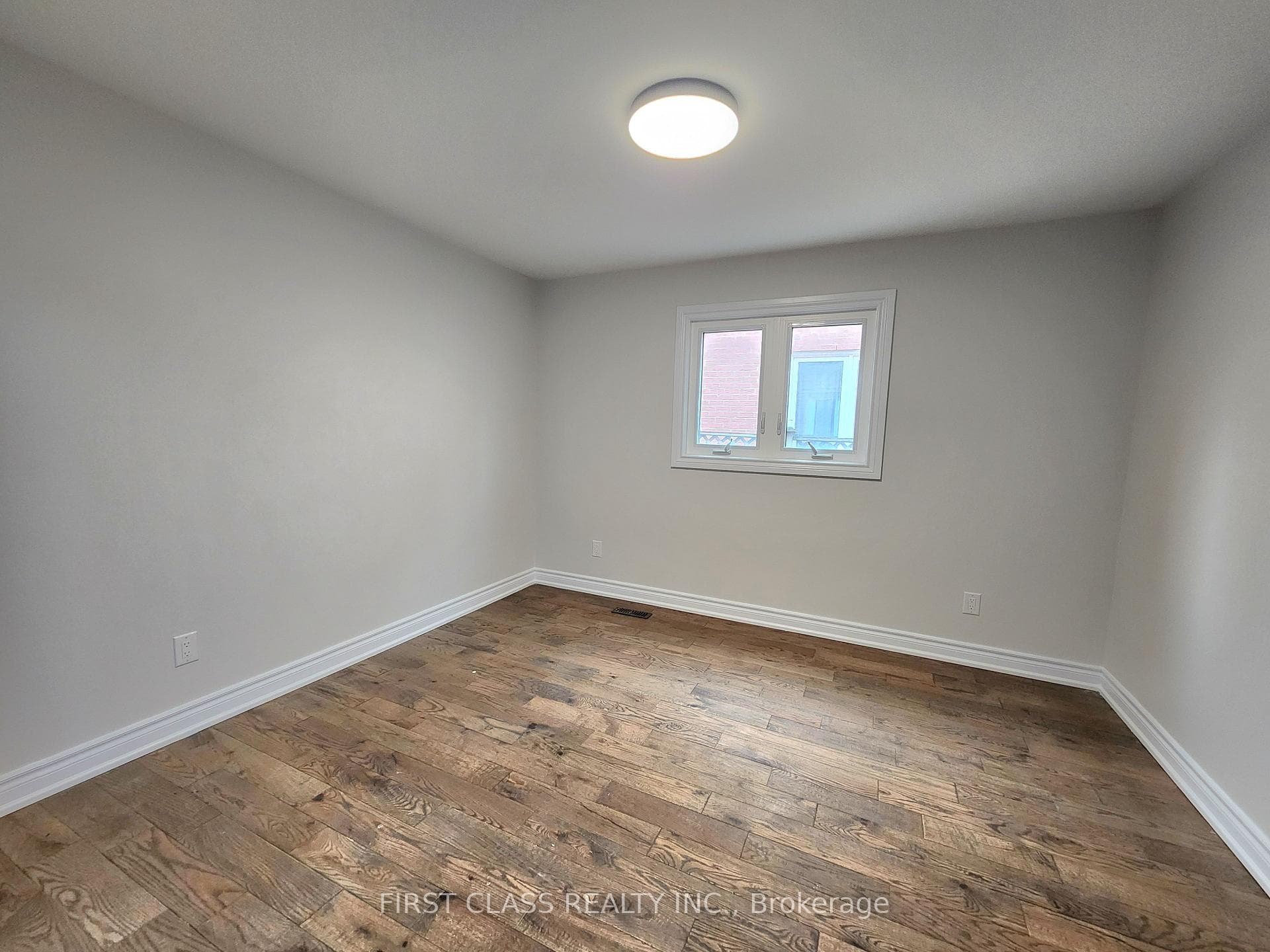 15 Strathmore Drive photo 10