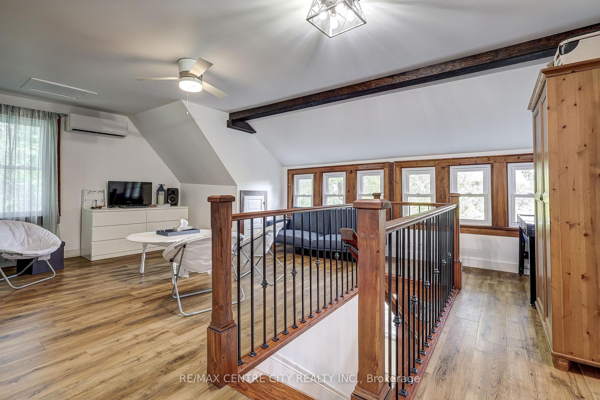 17374 Lakeshore Road photo 32