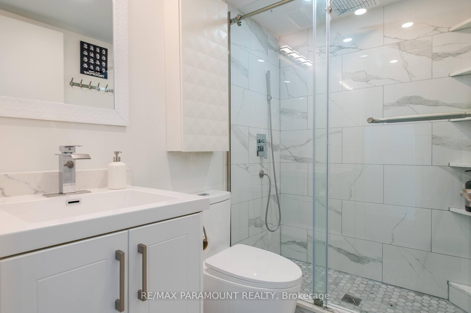 1410 Dupont Road Unit 315 photo 18