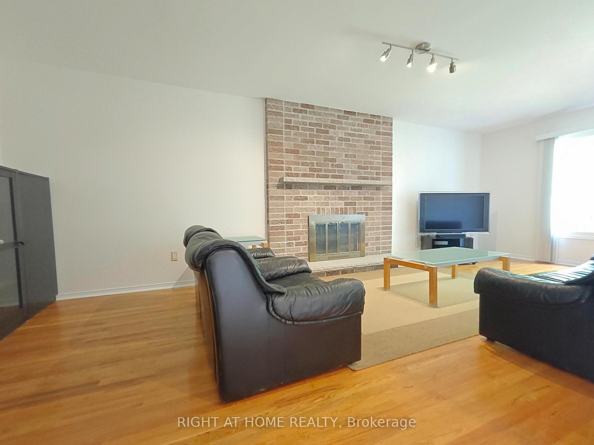 116 Cooperage Crescent photo 9