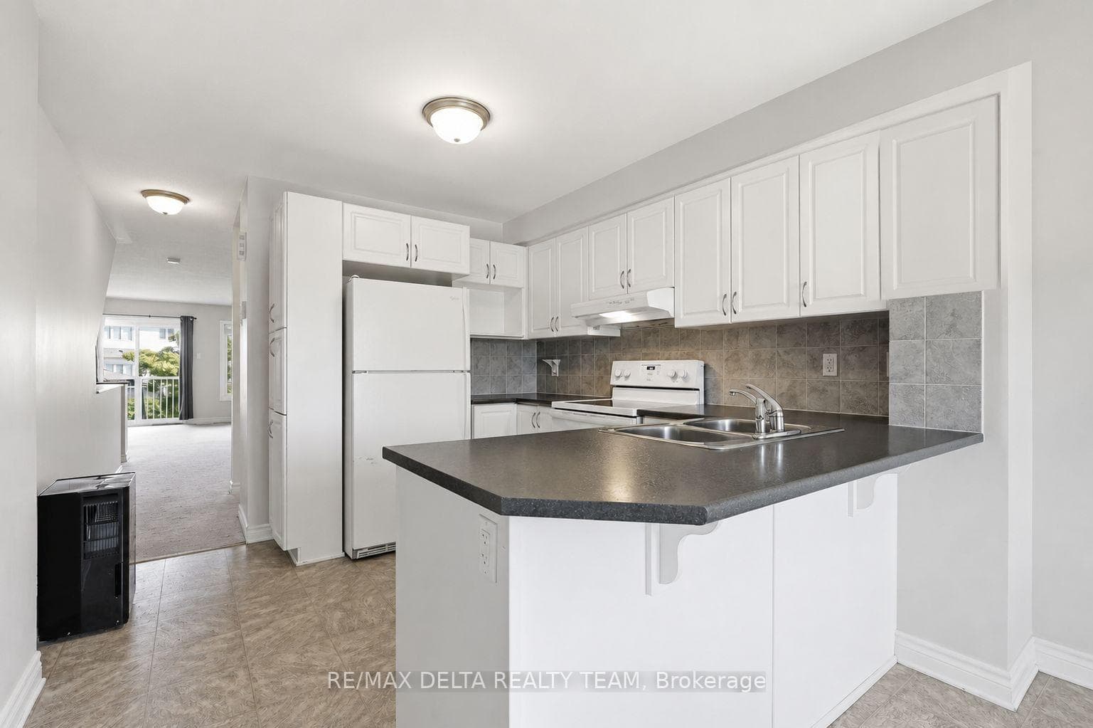 2333 Esprit Drive Unit 121 photo 5