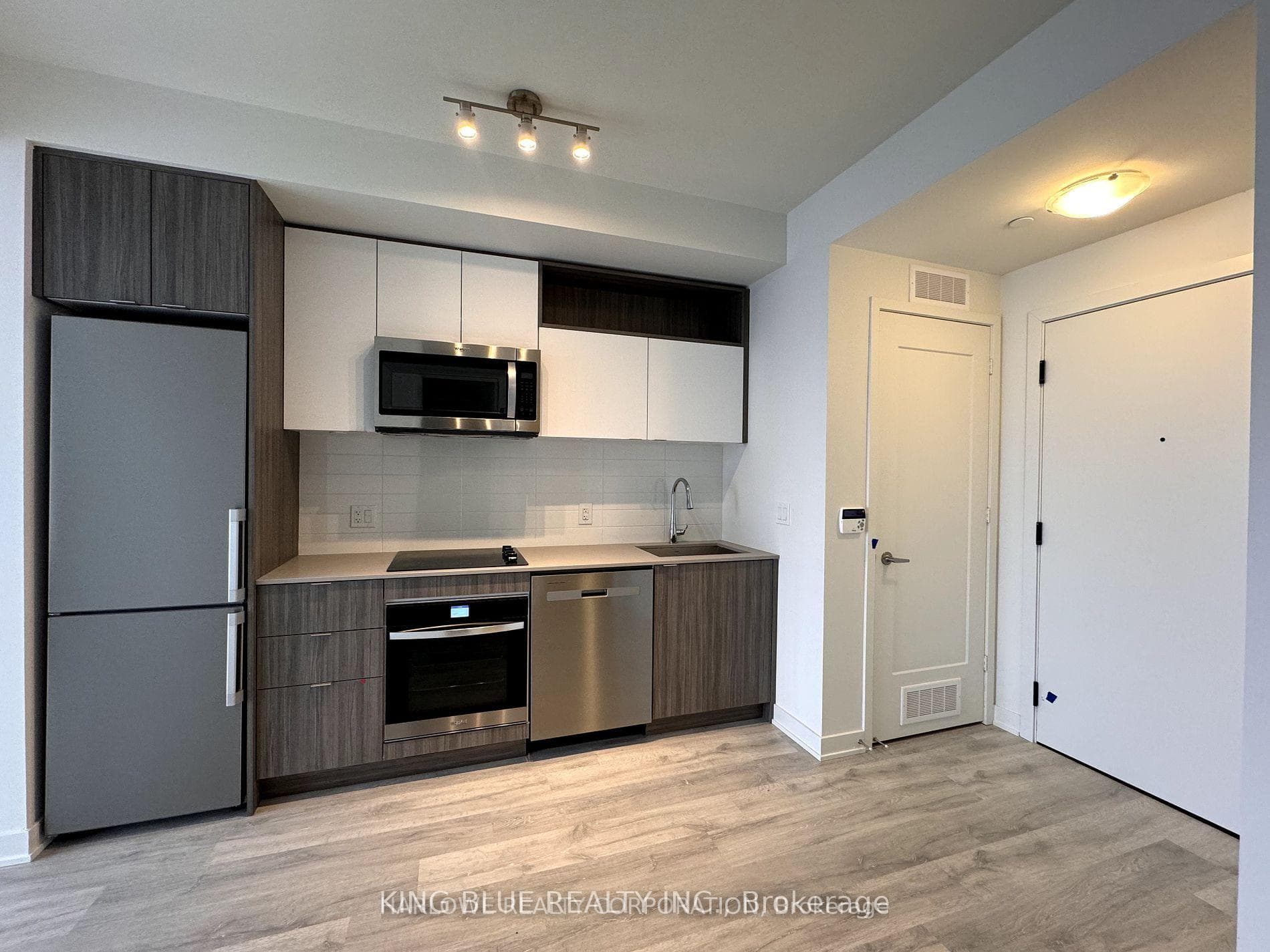 70 Princess Street Unit 1809 E photo 2