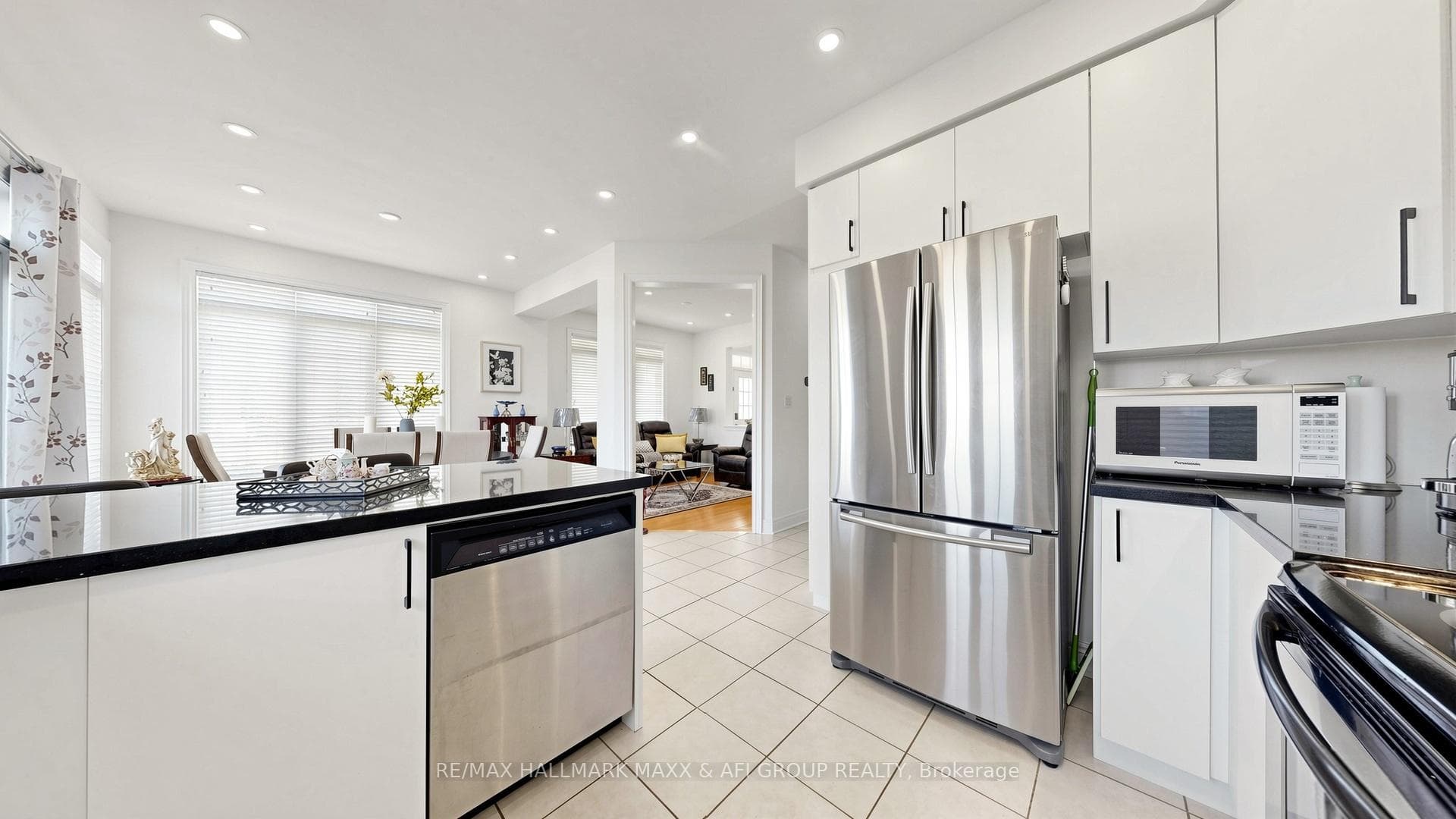 1 Vandervoort Drive photo 16