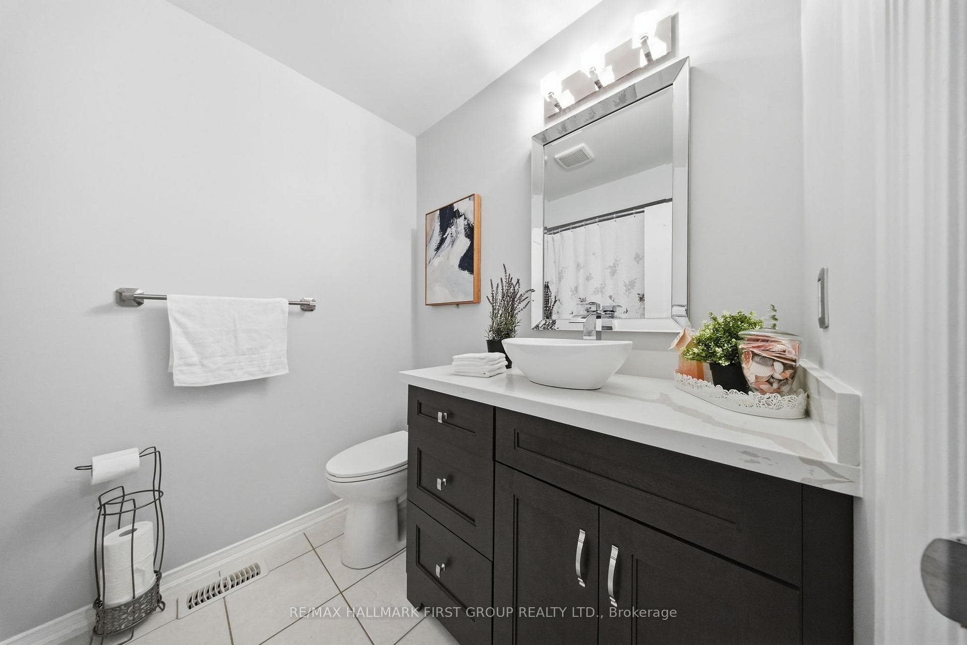 55 Armitage Crescent photo 17