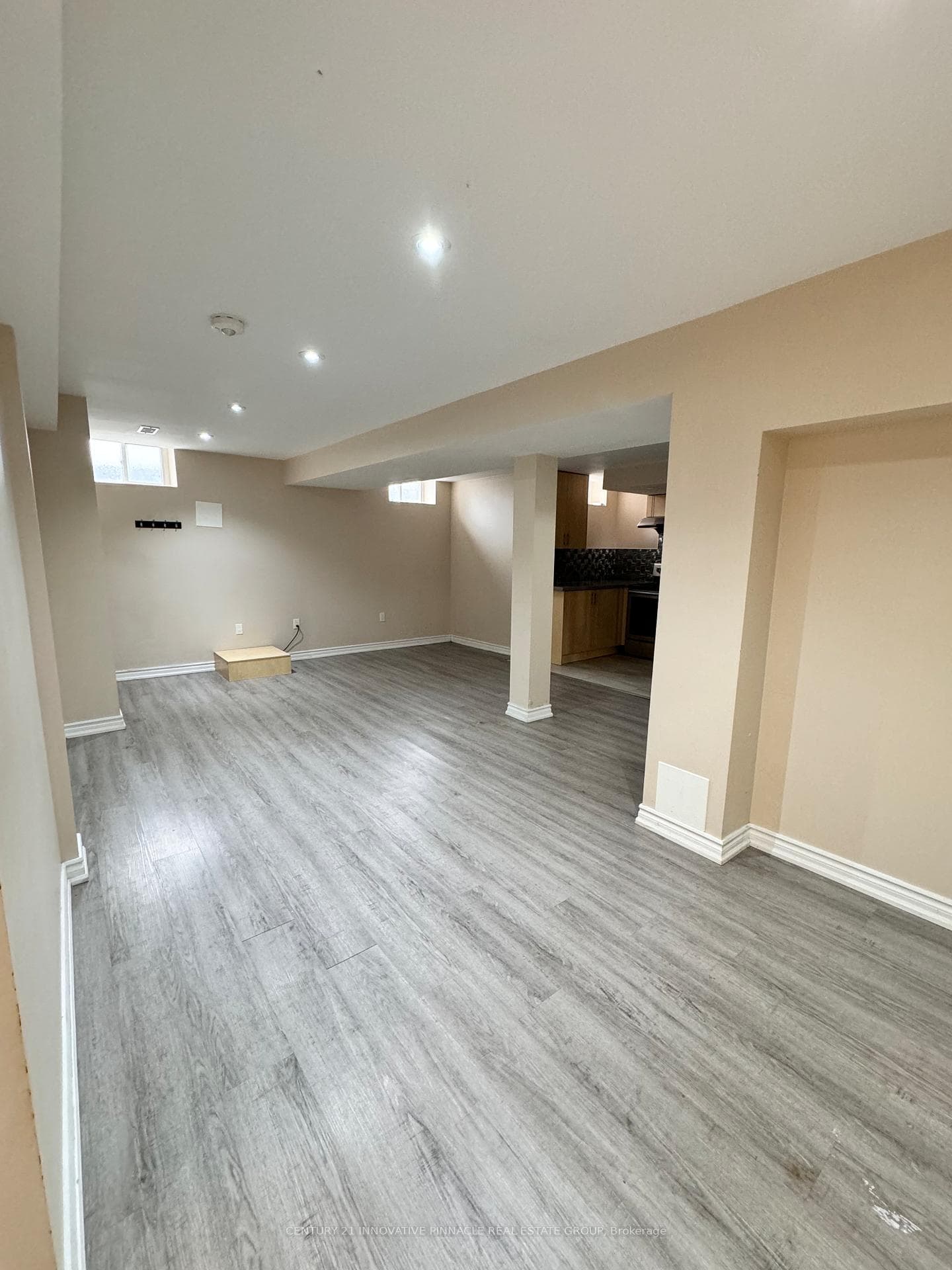6 Pogson Drive photo 31