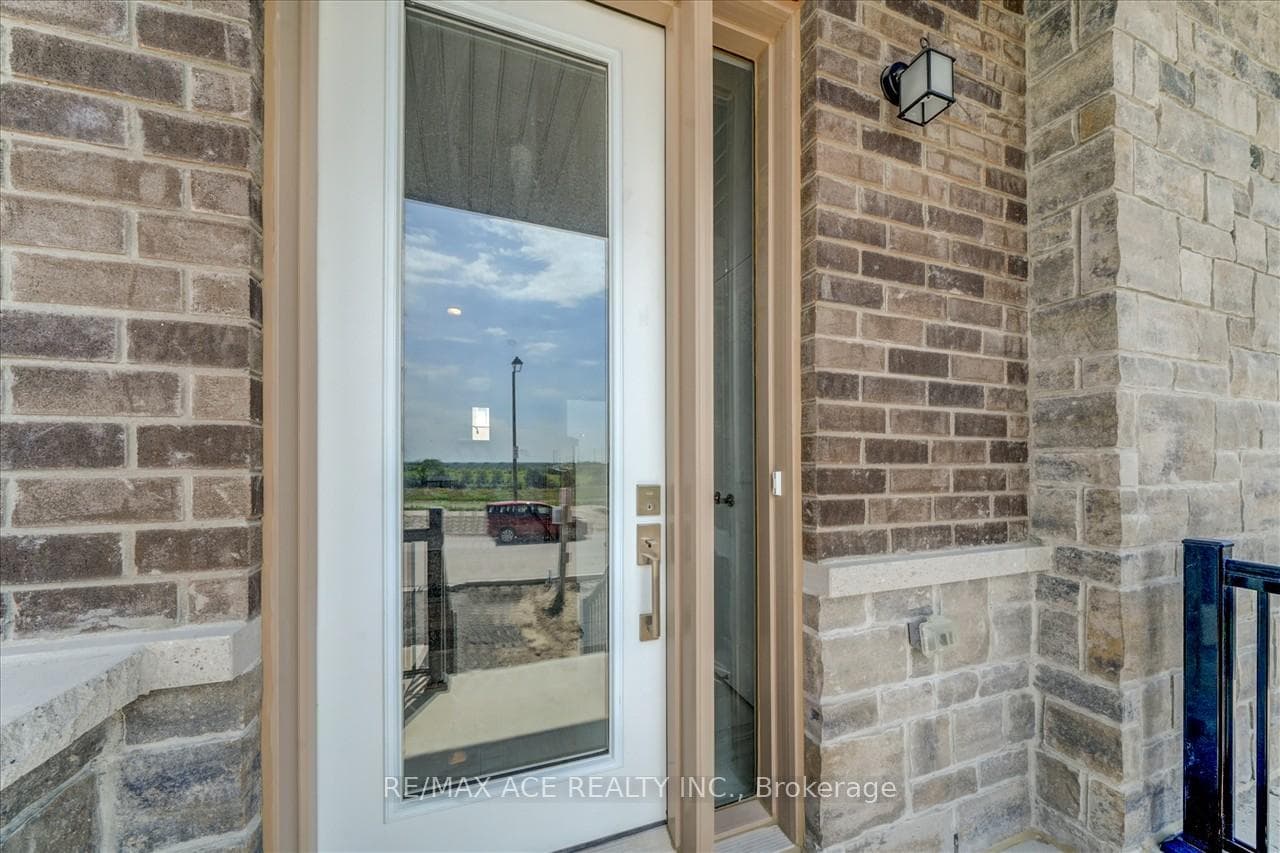 2035 Lowry Drive photo 5