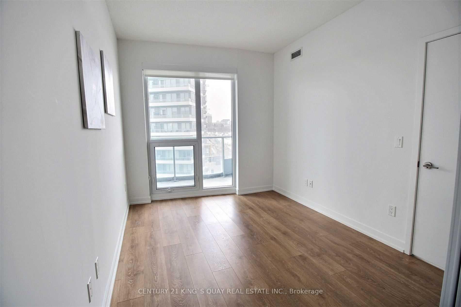 117 Mcmahon Drive Unit 807 photo 10