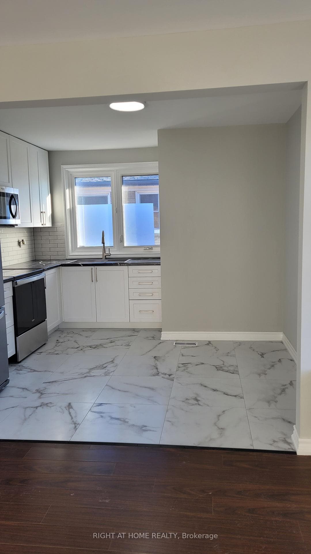 311 Dovedale Drive photo 4