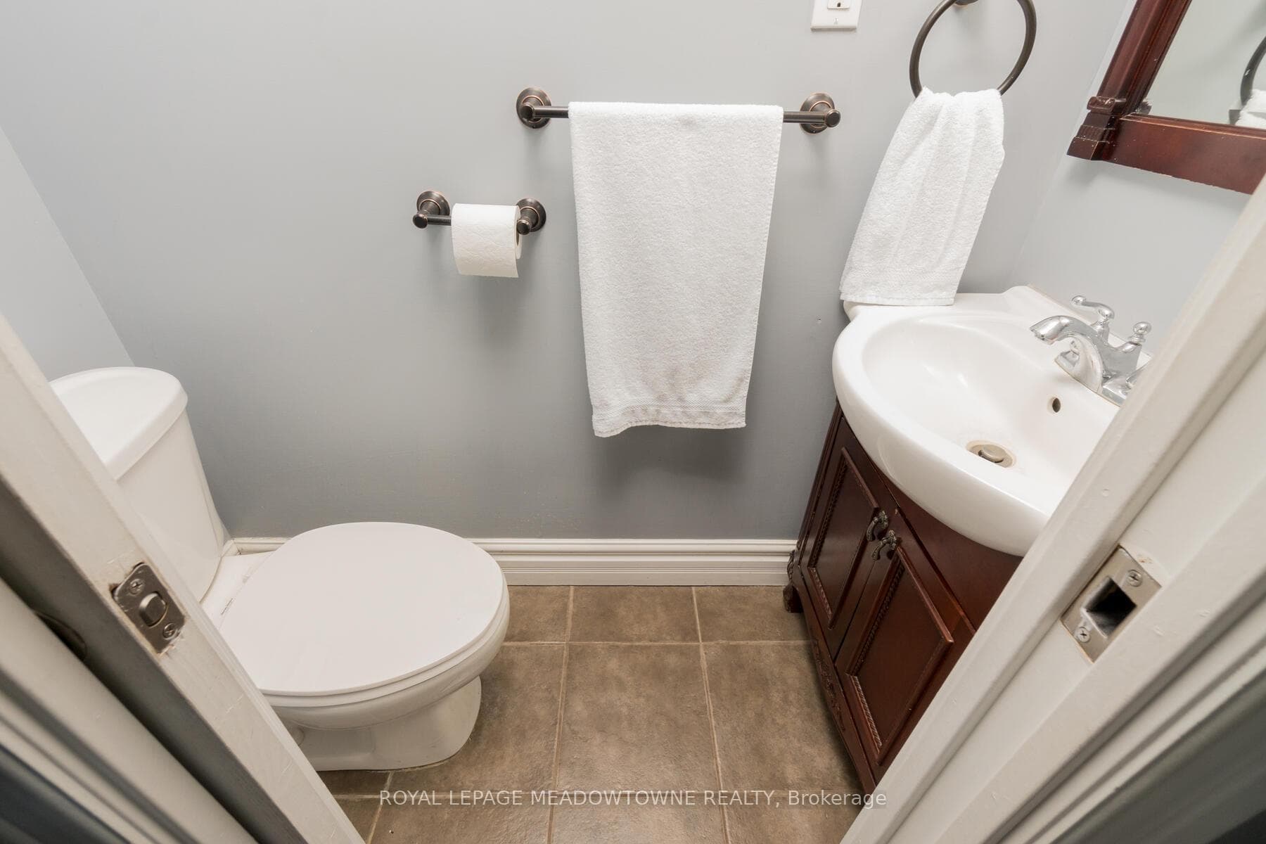 411 Millard Avenue photo 20